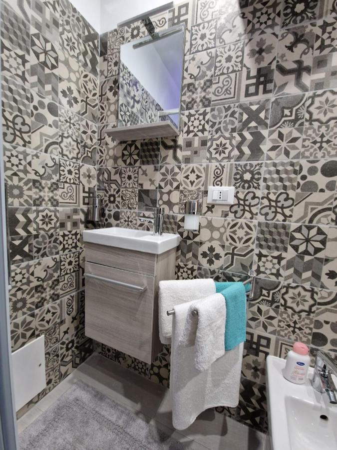La Casa Di Teresa Hotel Таранто Екстериор снимка